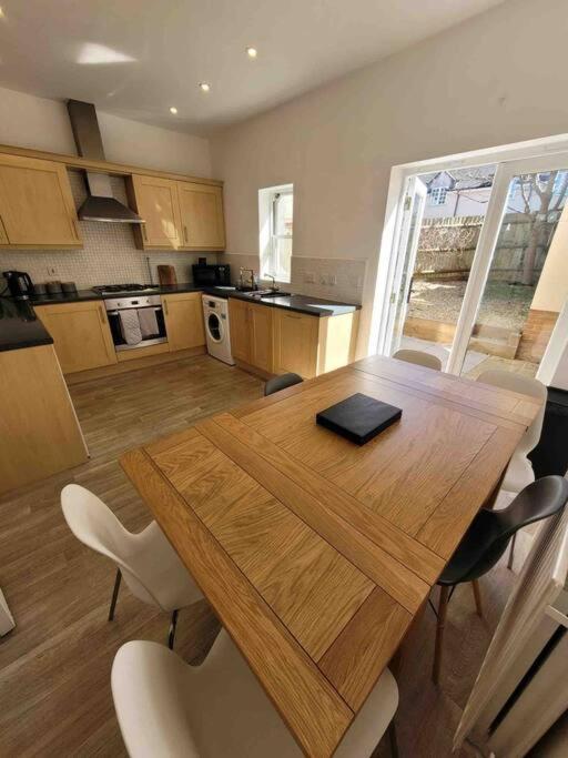 5 Bed Modern Cheltenham Town Centre Home ภายนอก รูปภาพ